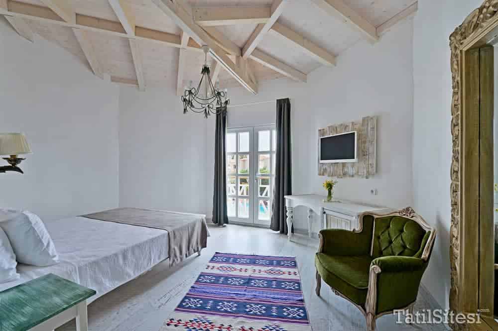 Bay C Boutique Hotel